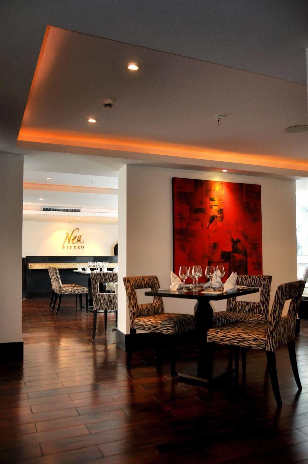 Le Parc Hotel, Beyond Stars Hotel